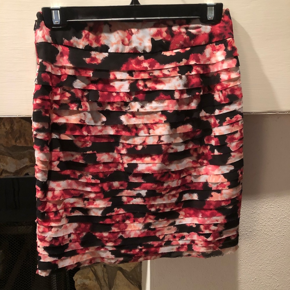 Peach Floral-Tiered White House Black Market Skirt